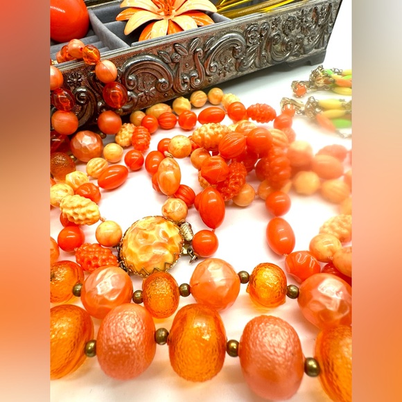 Retro vintage Orange Neon Bead Necklace Mod flower lot - Picture 14 of 16